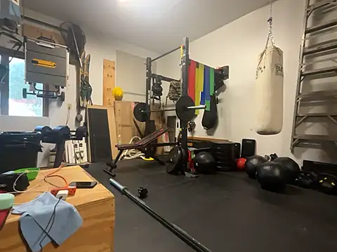 MissSwitch online show from December 18, 2024, 5:21 pm