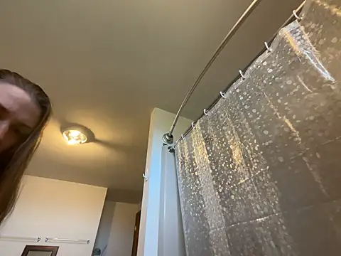 MissSwitch online show from December 31, 2024, 7:29 pm