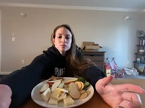 MissSwitch online show from March 22, 2025, 9:21 pm