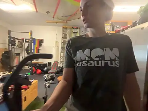 MissSwitch online show from January 6, 2025, 5:27 pm