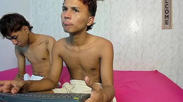 Snapshot of boys_yourparty chatting on March 25, 2026, 1:17 am boys yourparty online show from March 25, 2026, 1:17 am