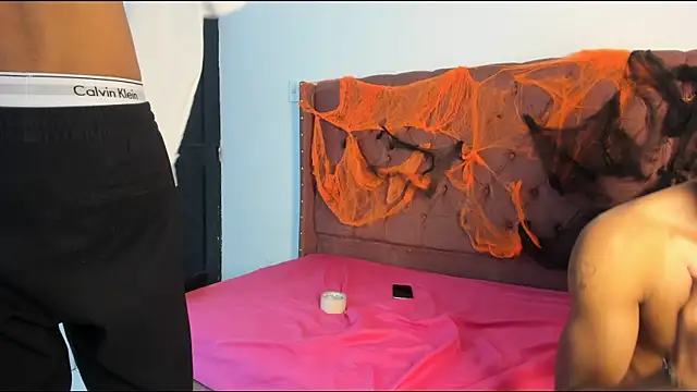 boys yourparty online show from October 6, 2025, 1:12 pm