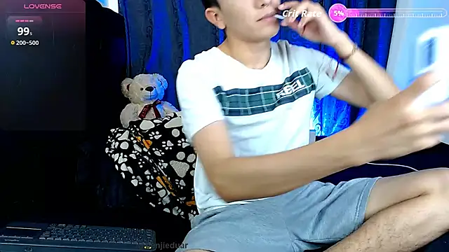 benji hoter online show from January 17, 2026, 11:52 pm