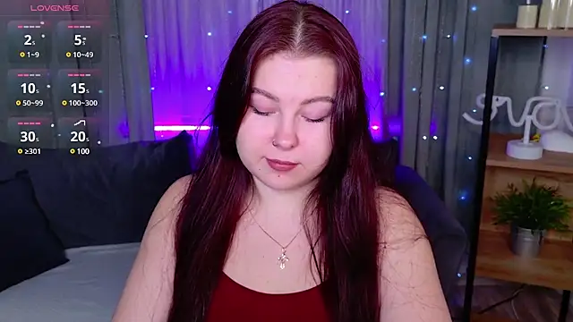 Snapshot of EffyEvansy chatting on February 20, 2025, 11:20 am EffyEvansy online show from February 20, 2025, 11:20 am