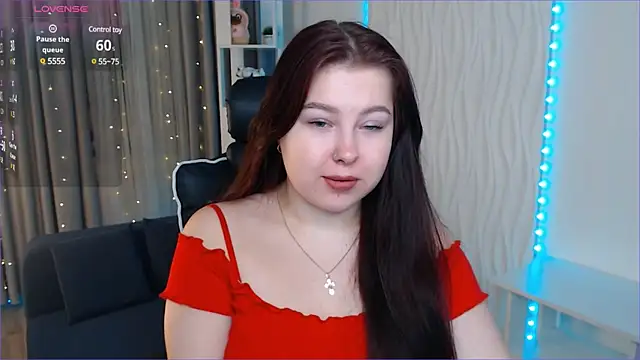 Snapshot of EffyEvansy chatting on February 19, 2025, 11:28 am EffyEvansy online show from February 19, 2025, 11:28 am