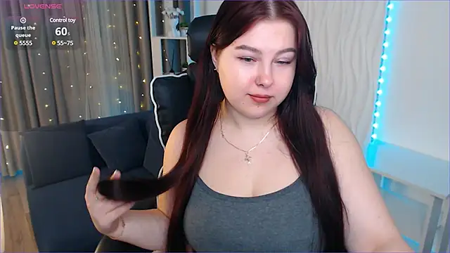 Snapshot of EffyEvansy chatting on February 6, 2025, 10:25 am EffyEvansy online show from February 6, 2025, 10:25 am