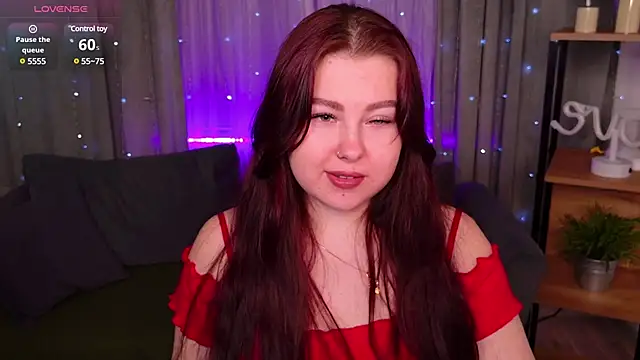 Snapshot of EffyEvansy chatting on March 8, 2025, 11:27 am EffyEvansy online show from March 8, 2025, 11:27 am