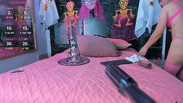 Yaya    11 online show from October 12, 2025, 4:58 am