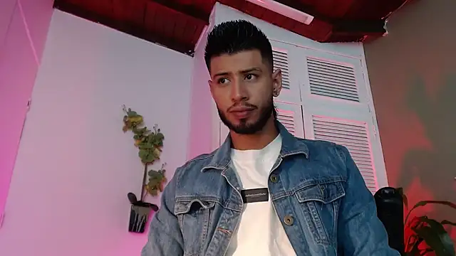 Snapshot of Colby_brown03 chatting on November 27, 2025, 7:25 pm Colby brown03 online show from November 27, 2025, 7:25 pm