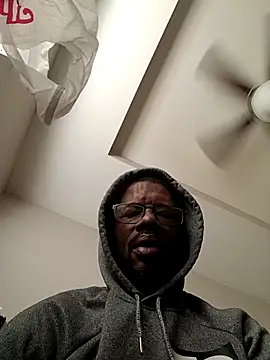 Snapshot of Txdarkmeat74 chatting on February 24, 2026, 2:40 pm Txdarkmeat74 online show from February 24, 2026, 2:40 pm