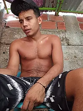 alex candela online show from November 7, 2025, 1:37 pm