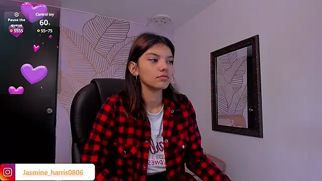 Snapshot of JasmineHarris chatting on March 15, 2025, 12:02 pm JasmineHarris online show from March 15, 2025, 12:02 pm