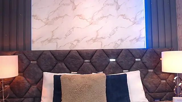 Snapshot of DevonPiers chatting on January 6, 2026, 12:09 pm DevonPiers online show from January 6, 2026, 12:09 pm