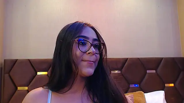 Snapshot of DevonPiers chatting on February 6, 2025, 3:41 pm DevonPiers online show from February 6, 2025, 3:41 pm