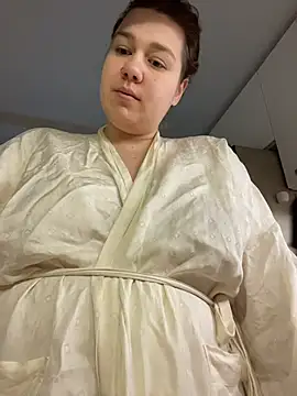 SuzieMurray online show from December 4, 2025, 7:18 am