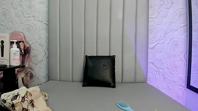 Snapshot of AlexaFoxy18 chatting on February 20, 2026, 7:32 am AlexaFoxy18 online show from February 20, 2026, 7:32 am