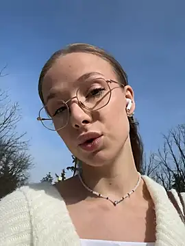 Snapshot of CaseyStar chatting on March 12, 2025, 9:23 am CaseyStar online show from March 12, 2025, 9:23 am