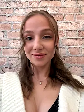 Snapshot of CaseyStar chatting on November 29, 2025, 12:27 pm CaseyStar online show from November 29, 2025, 12:27 pm