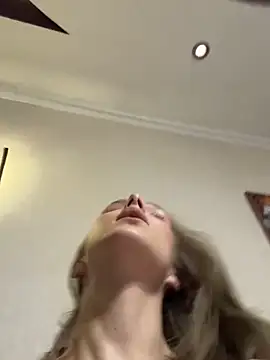 Snapshot of CaseyStar chatting on February 6, 2025, 5:40 pm CaseyStar online show from February 6, 2025, 5:40 pm