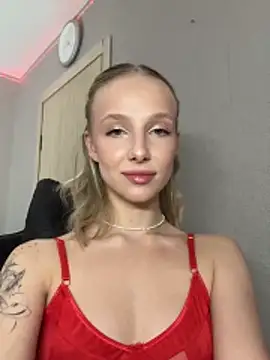 Snapshot of CaseyStar chatting on February 7, 2026, 6:05 pm CaseyStar online show from February 7, 2026, 6:05 pm