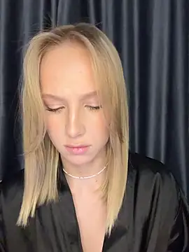 Snapshot of CaseyStar chatting on February 21, 2026, 4:09 pm CaseyStar online show from February 21, 2026, 4:09 pm