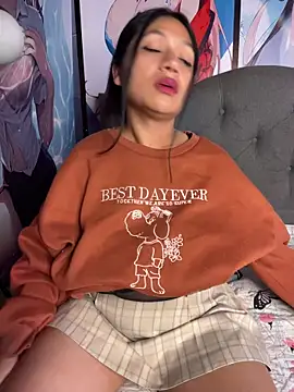 Snapshot of Im_Little chatting on February 22, 2026, 3:20 am Im Little online show from February 22, 2026, 3:20 am