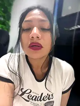 Im Little online show from October 15, 2025, 3:38 am