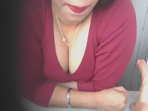 Snapshot of sexy-honey09 chatting on February 12, 2025, 5:58 am sexy-honey09 online show from February 12, 2025, 5:58 am