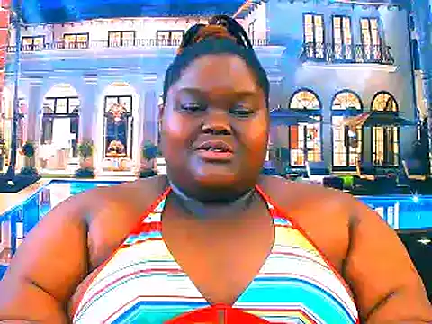 Snapshot of EbonyHotBuns chatting on April 9, 2026, 6:19 am EbonyHotBuns online show from April 9, 2026, 6:19 am