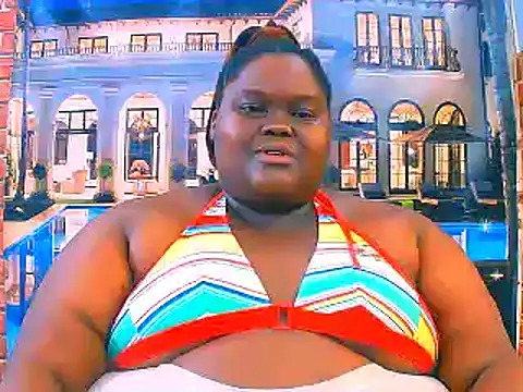 Snapshot of EbonyHotBuns chatting on April 10, 2026, 9:05 am EbonyHotBuns online show from April 10, 2026, 9:05 am