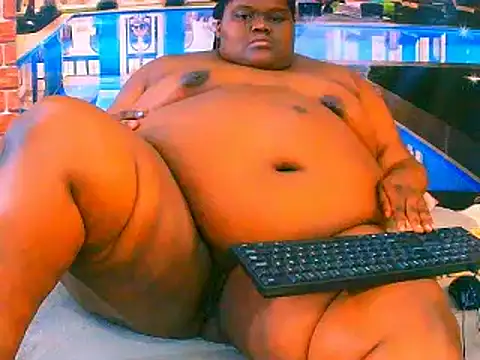 EbonyHotBuns online show from May 27, 2026, 2:02 pm