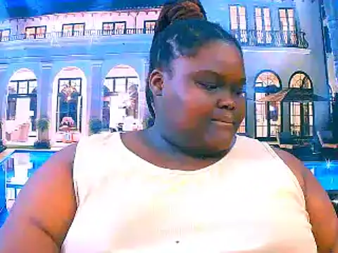 Snapshot of EbonyHotBuns chatting on April 7, 2026, 5:53 am EbonyHotBuns online show from April 7, 2026, 5:53 am