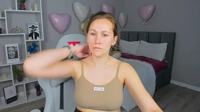 MichelleOrtis online show from February 22, 2026, 6:27 am