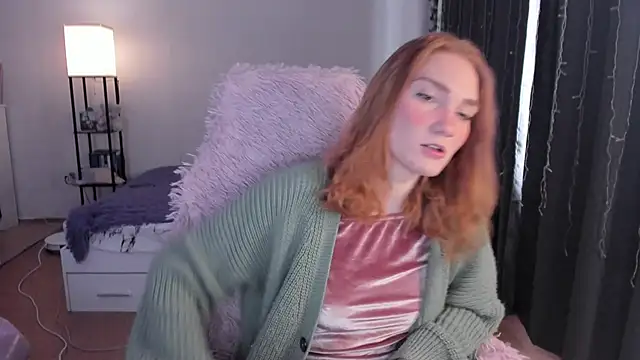 Snapshot of ReddHotPipper chatting on March 3, 2026, 3:35 am ReddHotPipper online show from March 3, 2026, 3:35 am