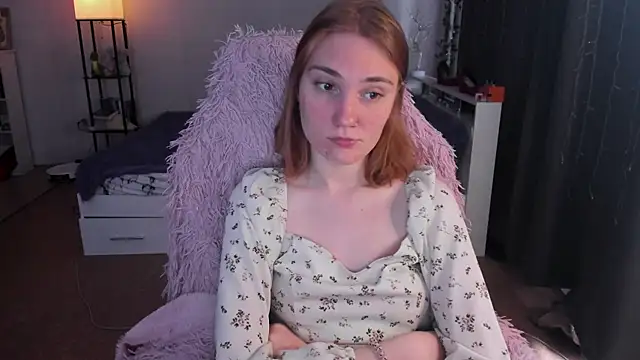 Snapshot of ReddHotPipper chatting on April 8, 2026, 4:03 am ReddHotPipper online show from April 8, 2026, 4:03 am