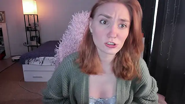 Snapshot of ReddHotPipper chatting on March 14, 2026, 3:56 am ReddHotPipper online show from March 14, 2026, 3:56 am