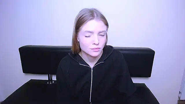 MissOliviaa  online show from February 18, 2025, 11:44 am