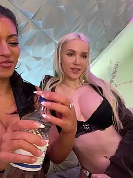 AlyssaHottv  online show from February 18, 2026, 8:05 pm