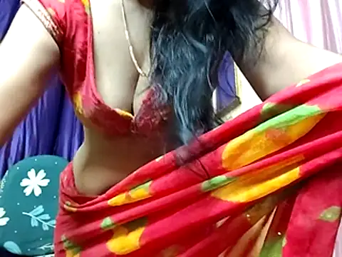 poojaxxx65 online show from July 14, 2026, 8:59 pm