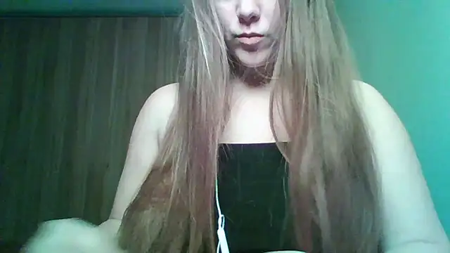 Snapshot of Evasapples chatting on February 27, 2026, 6:41 pm Evasapples online show from February 27, 2026, 6:41 pm