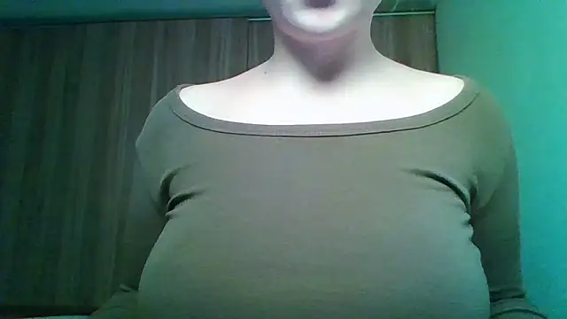 Snapshot of Evasapples chatting on November 23, 2025, 5:12 pm Evasapples online show from November 23, 2025, 5:12 pm