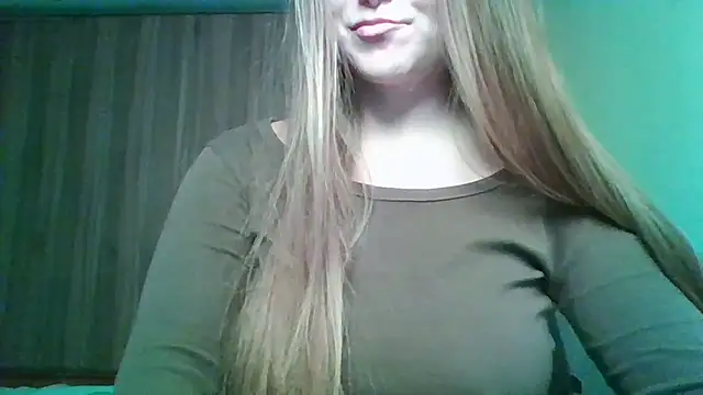 Snapshot of Evasapples chatting on January 18, 2026, 1:03 pm Evasapples online show from January 18, 2026, 1:03 pm