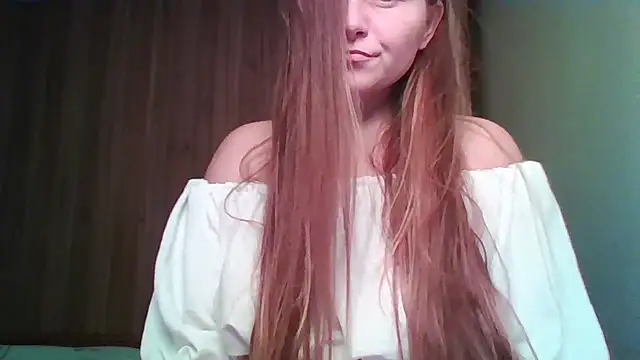 Snapshot of Evasapples chatting on February 3, 2026, 6:13 pm Evasapples online show from February 3, 2026, 6:13 pm