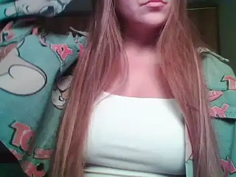 Snapshot of Evasapples chatting on October 16, 2025, 8:50 pm Evasapples online show from October 16, 2025, 8:50 pm