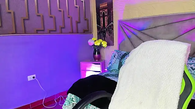 maria paulac online show from September 19, 2025, 5:00 am