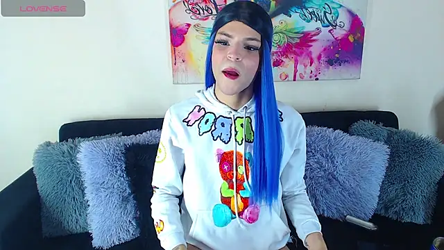 Snapshot of Realbadbxtch chatting on January 24, 2025, 8:32 pm Realbadbxtch online show from January 24, 2025, 8:32 pm