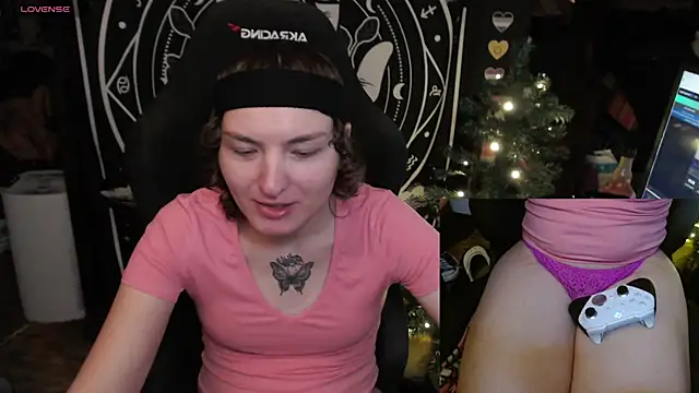 BrandiWRLD 999 online show from January 14, 2025, 6:28 pm