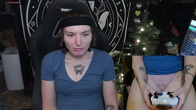 BrandiWRLD 999 online show from January 19, 2025, 9:55 pm