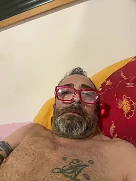 Snapshot of toro23toro23zzz chatting on July 9, 2026, 1:06 am toro23toro23zzz online show from July 9, 2026, 1:06 am