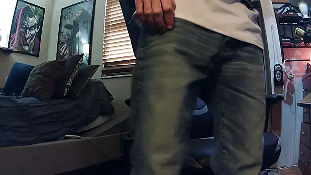 slutty guy12 online show from March 6, 2025, 10:04 pm